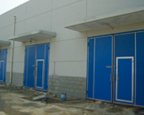 山西工業平開門